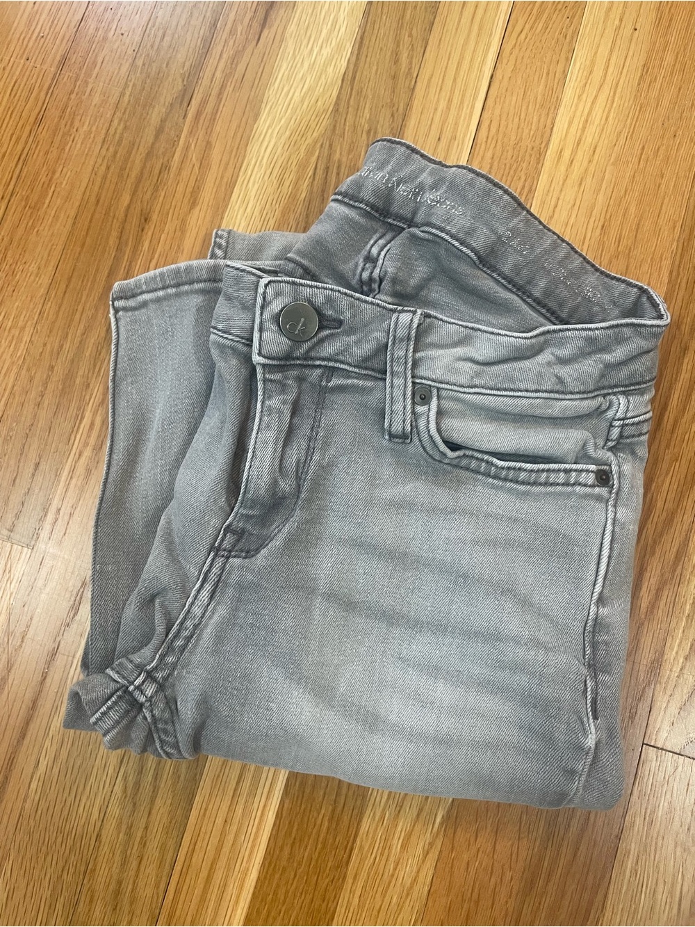Calvin Klein Women’s Grey Skinny Jeans
